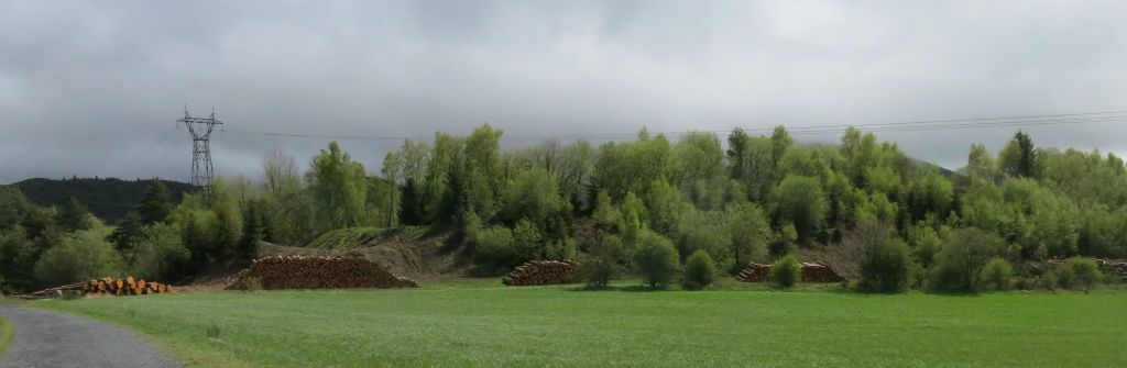 Trop mouillés pour faire un autre camp sous tente. On décide de finir aujourd'hui en faisant une étape bien longue